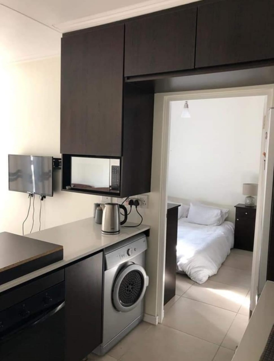 To Let 1 Bedroom Property for Rent in De Velde Western Cape